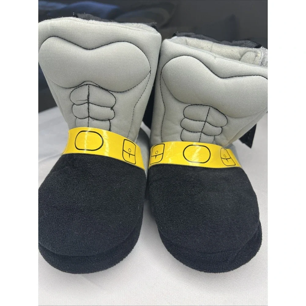 Batman Boys Character Slippers Size M 9/10